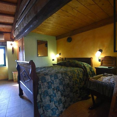 B&B Edera Castagnole Piemonte Exteriör bild