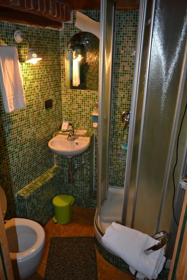 B&B Edera Castagnole Piemonte Exteriör bild